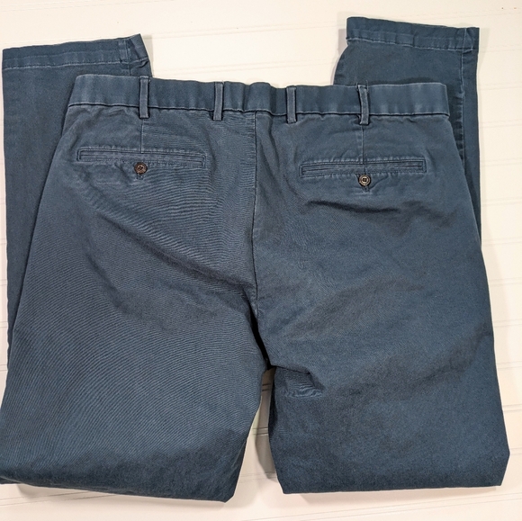 GAP Navy Straight Khaki Pants - Picture 2 of 6